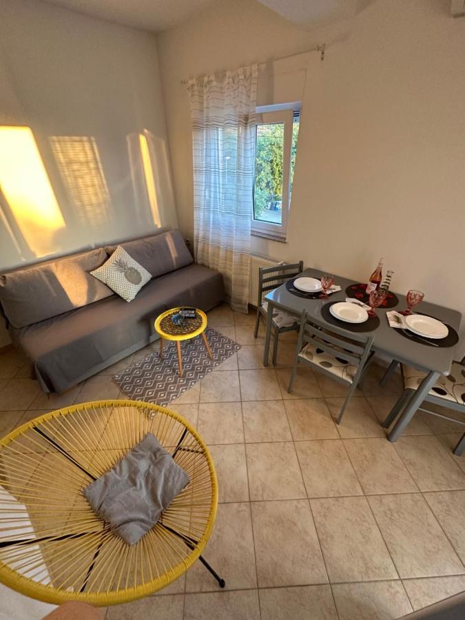 Marela Apartments Драге Экстерьер фото