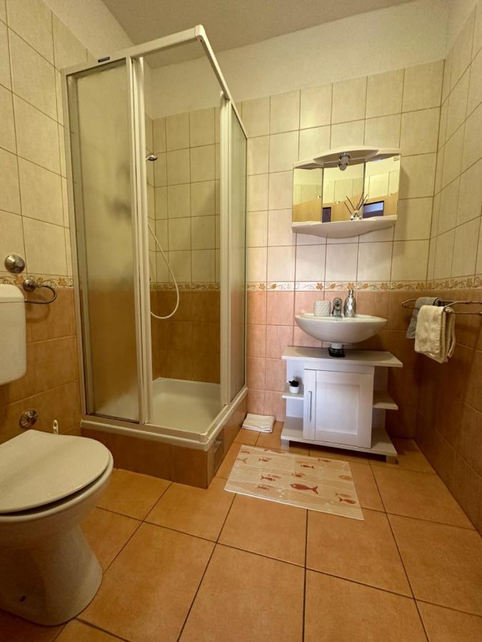 Marela Apartments Драге Экстерьер фото